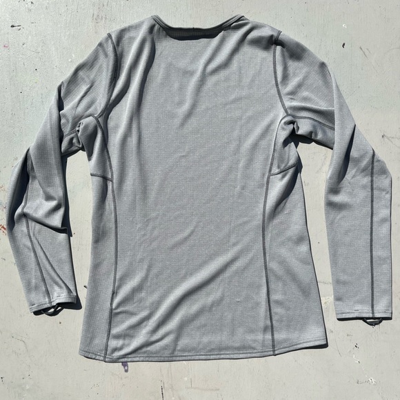Women's Patagonia T-Shirt Gray Silver Solid S Round Active Polartec Baselayer - Picture 10 of 14